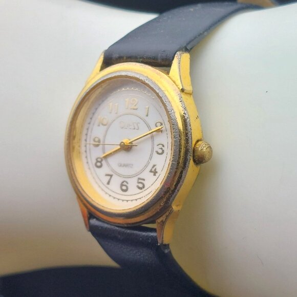 Vintage 1990 Guess Inc. Quartz Watch With Black Leather Strap & Gold-Tone Case - Picture 7 of 11